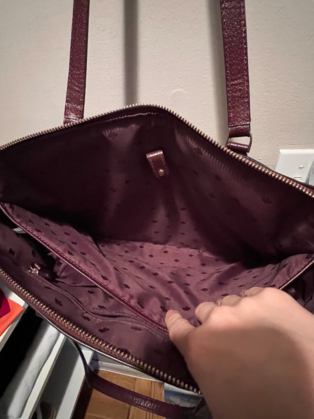 Kate Spade Red Wine / Maroon Leather Laptop Bag in Great Condition - Picture 4 of 5